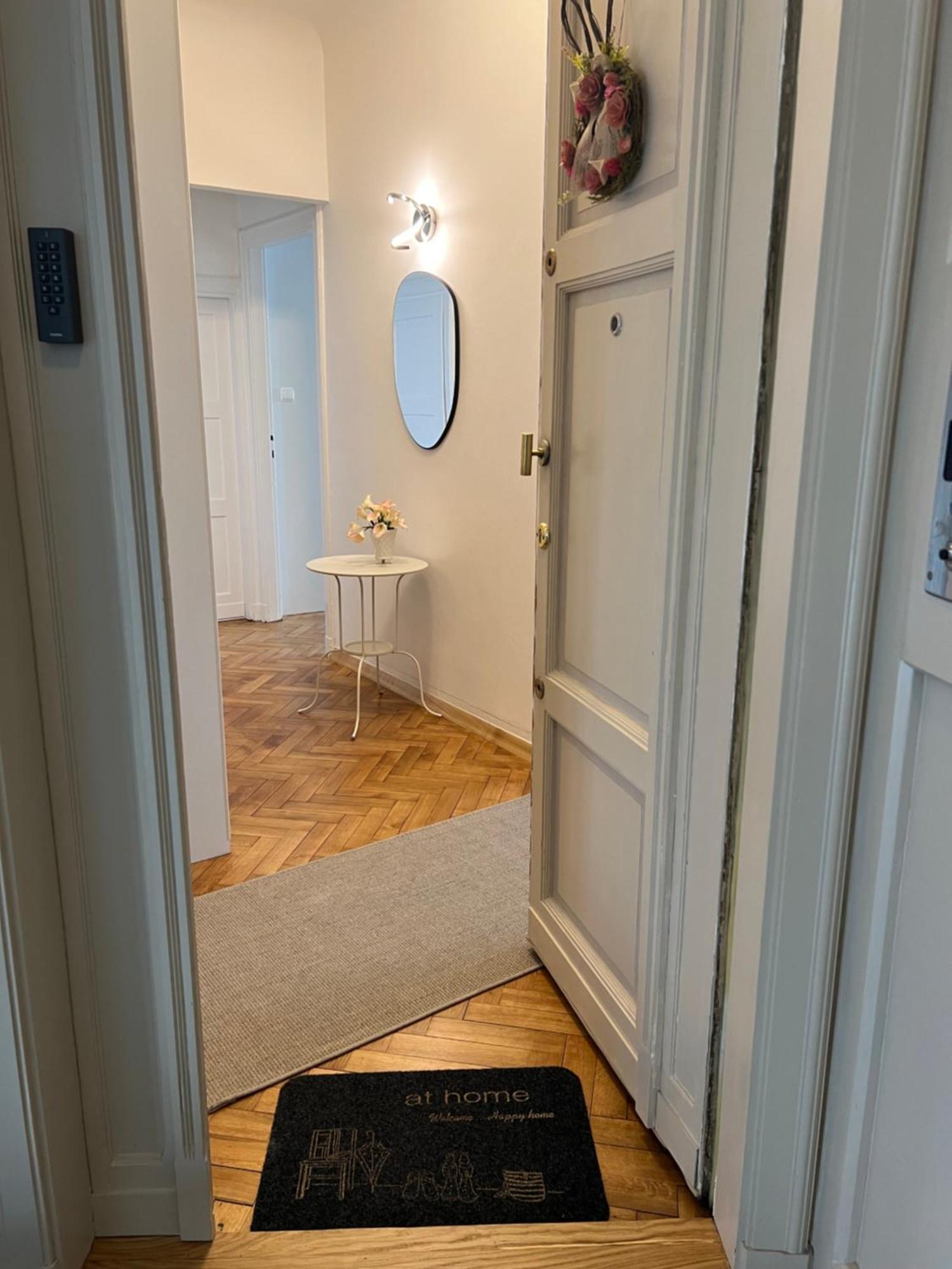 Constitution Corner Apartamento *